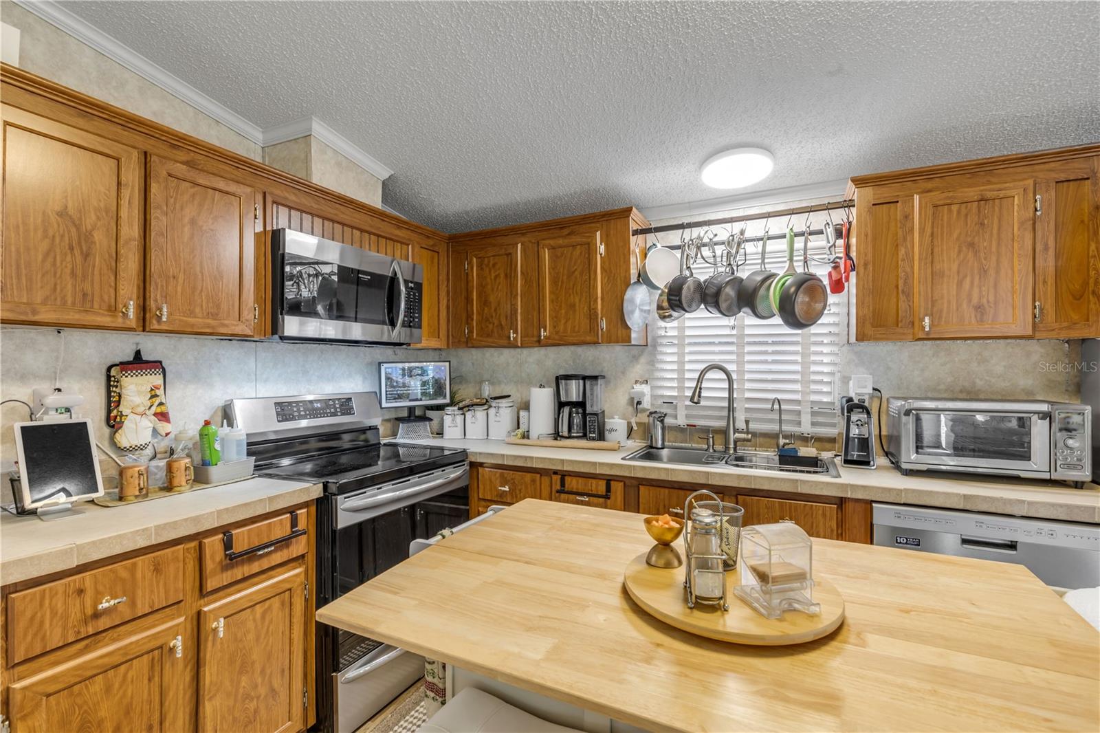 FRIENDLY SHORES COOP - Residential