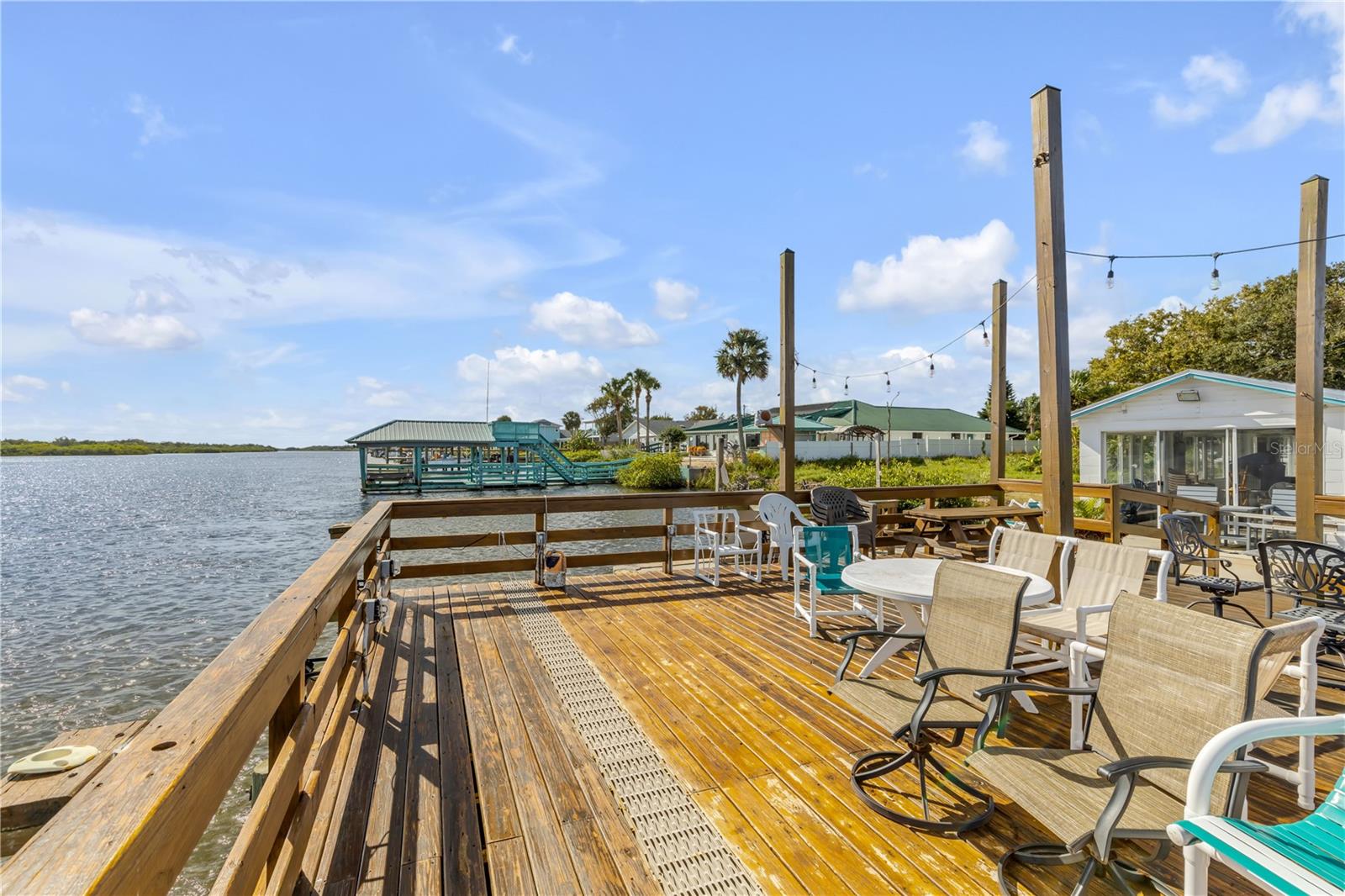 FRIENDLY SHORES COOP - Residential