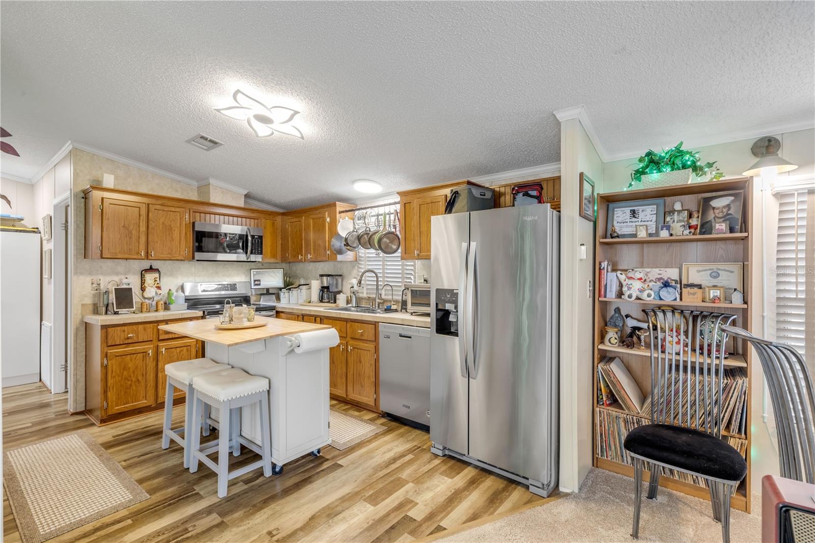 FRIENDLY SHORES COOP - Residential