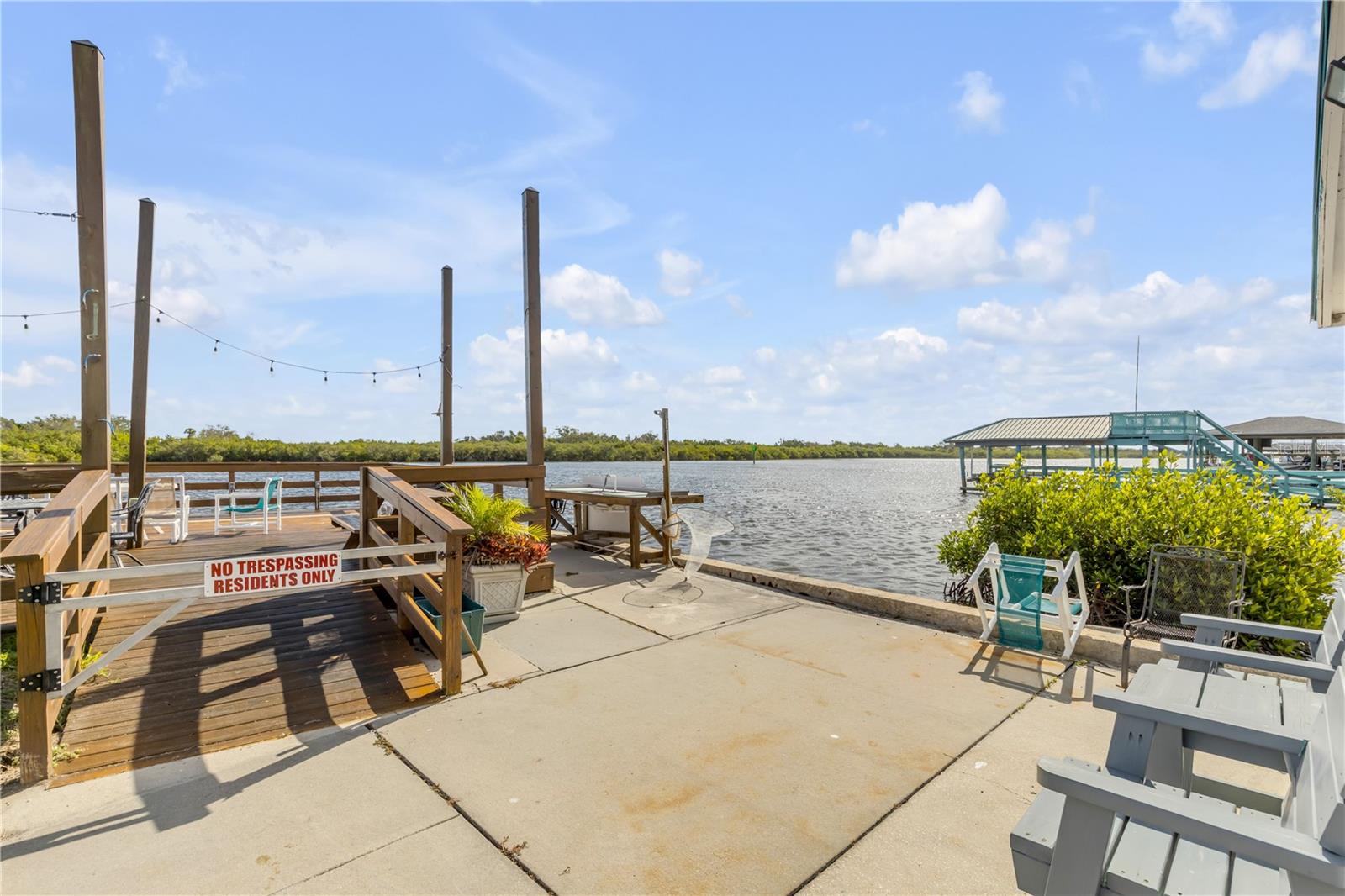 FRIENDLY SHORES COOP - Residential