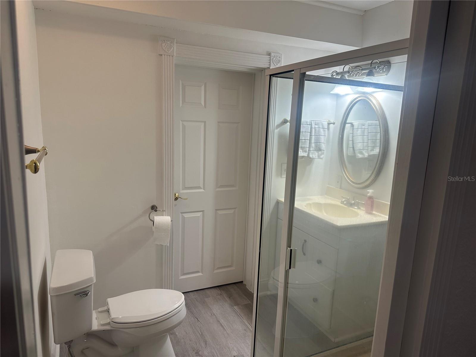 FOREST HILLS - Residential Lease