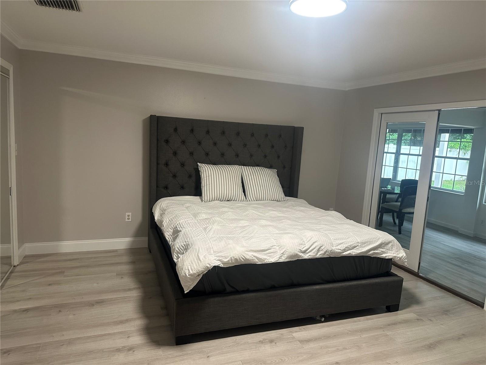 FOREST HILLS - Residential Lease