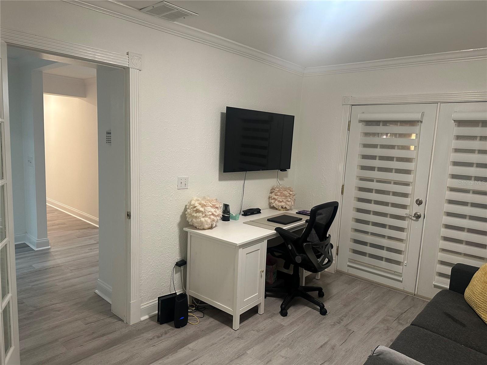 FOREST HILLS - Residential Lease