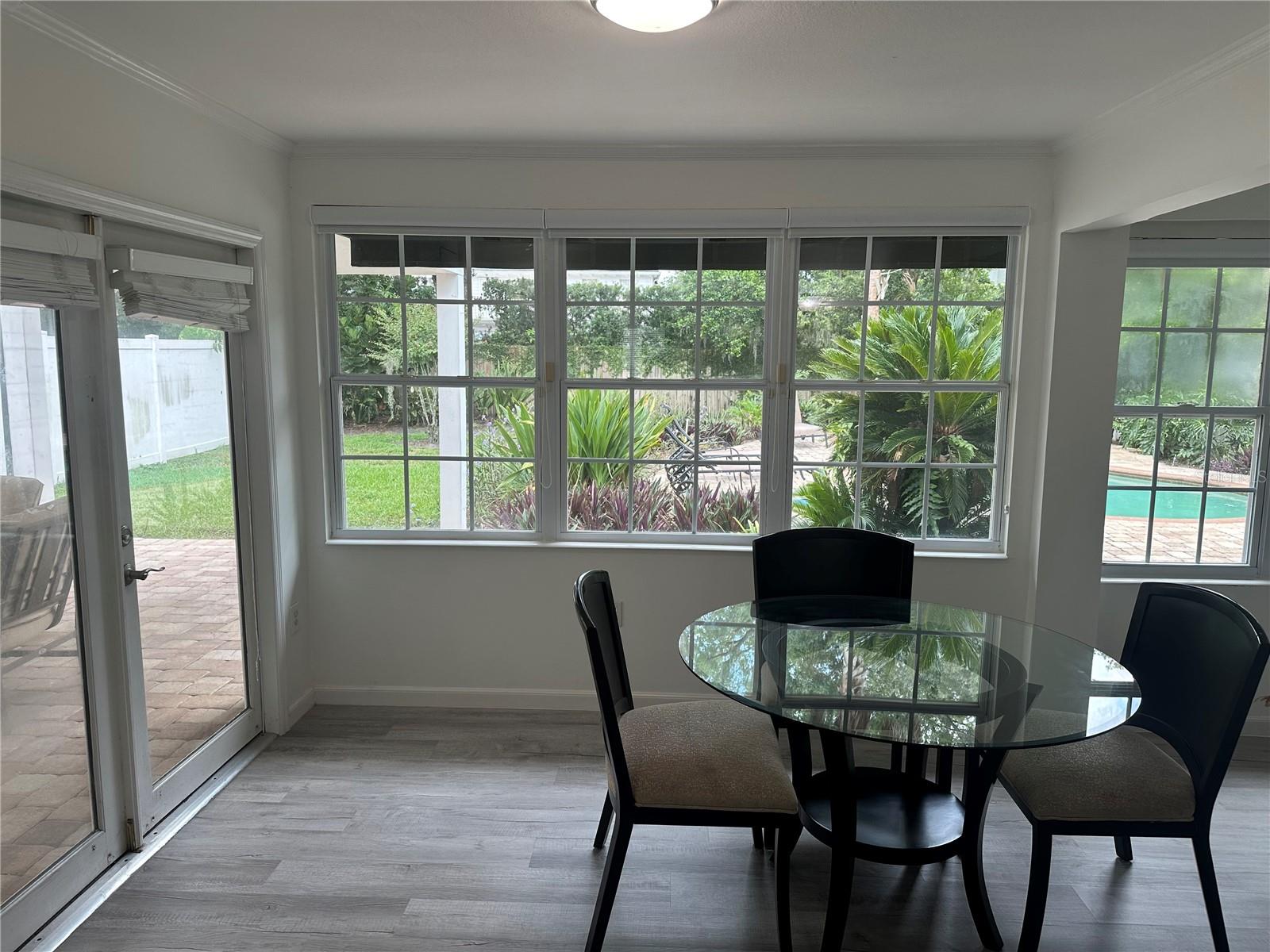 FOREST HILLS - Residential Lease