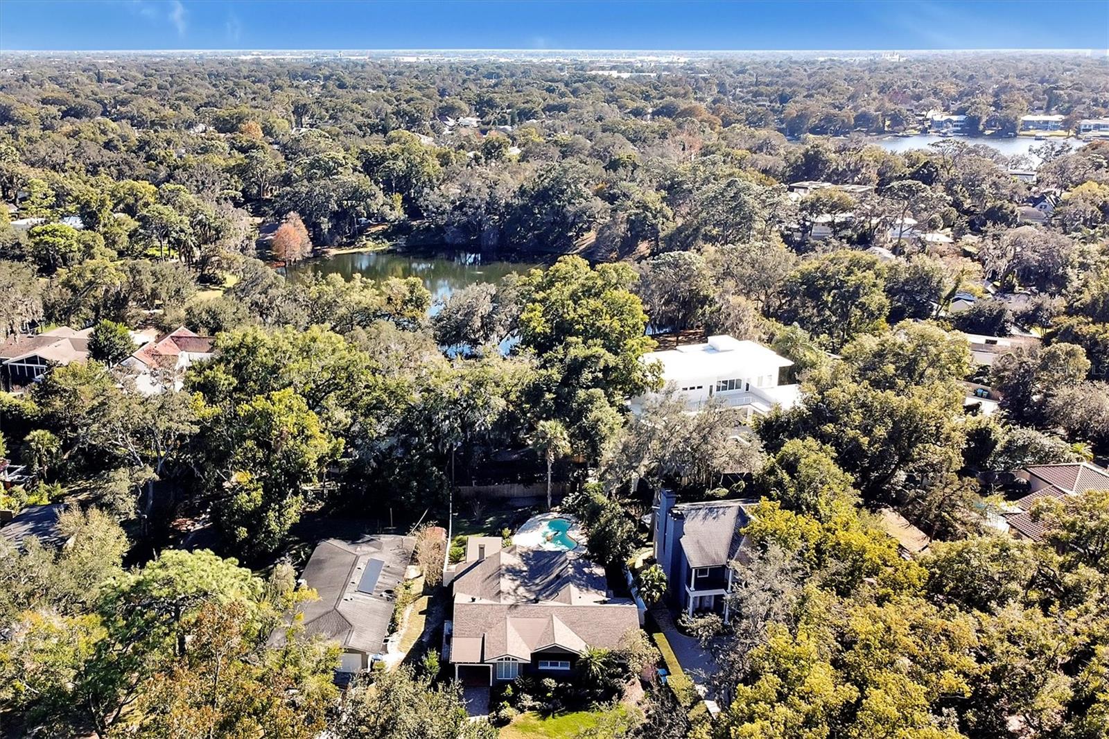 FOREST HILLS - Residential Lease