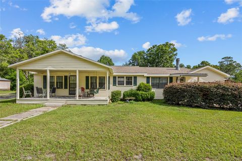 Photo of 207 Senter Avenue NW, Branford, FL 32008 (MLS # GC531642) Photo of 207 Senter Avenue NW, Branford, FL 32008 (MLS # GC531642)