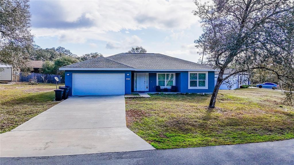 Photo of 16417 SW 27th Circle, Ocala, FL 34473 (MLS # OM716849)