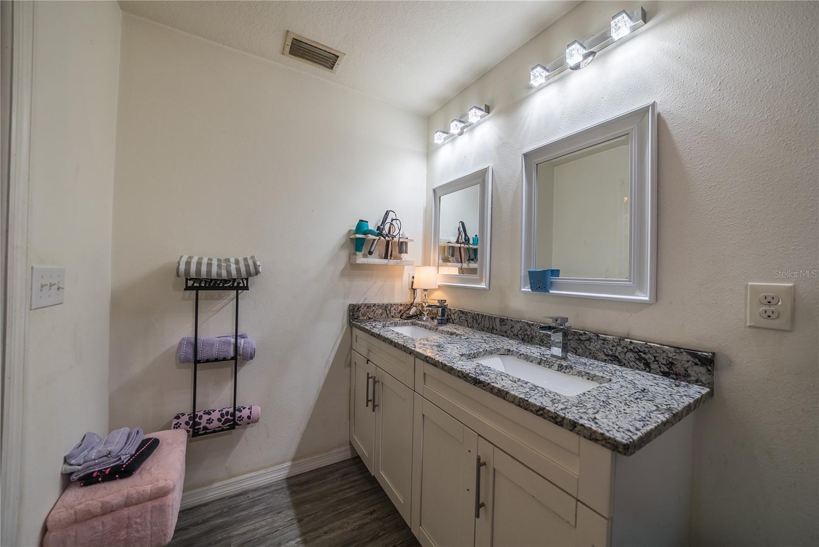 MARION OAKS UN 04 - Residential