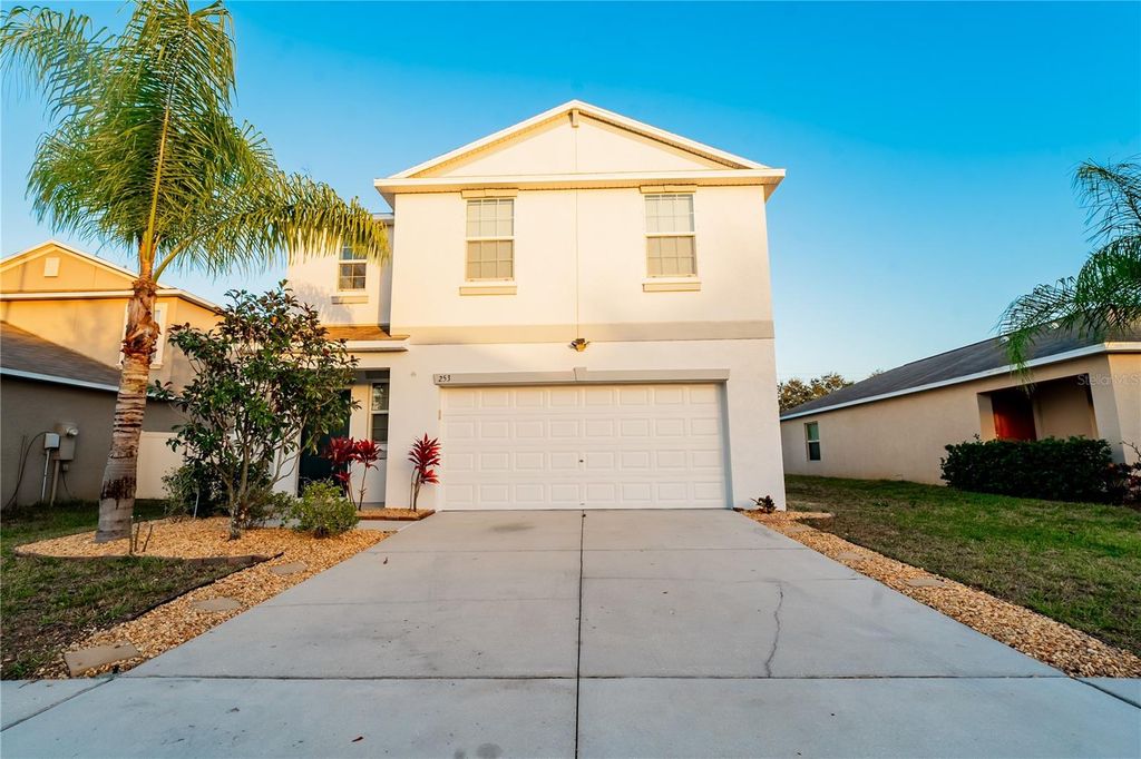 Photo of 253 Cascade Bend Drive, Ruskin, FL 33570 (MLS # TB8462842)