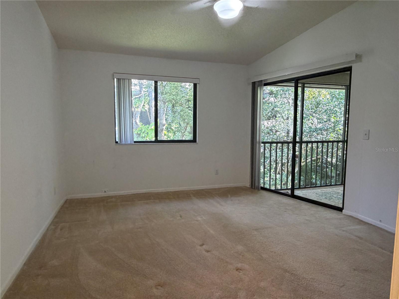 WHISPERING WOODS - Residential