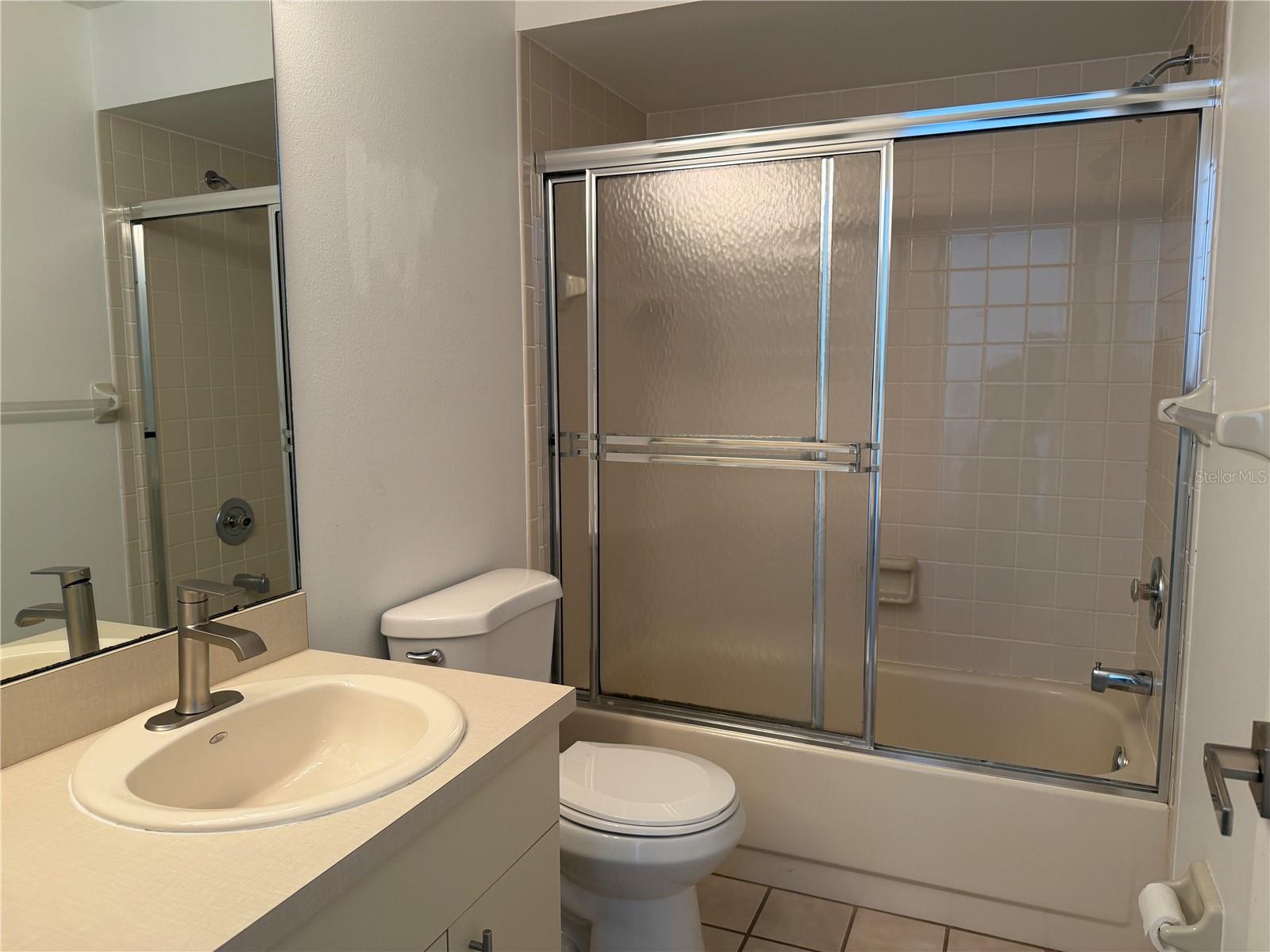 WHISPERING WOODS - Residential