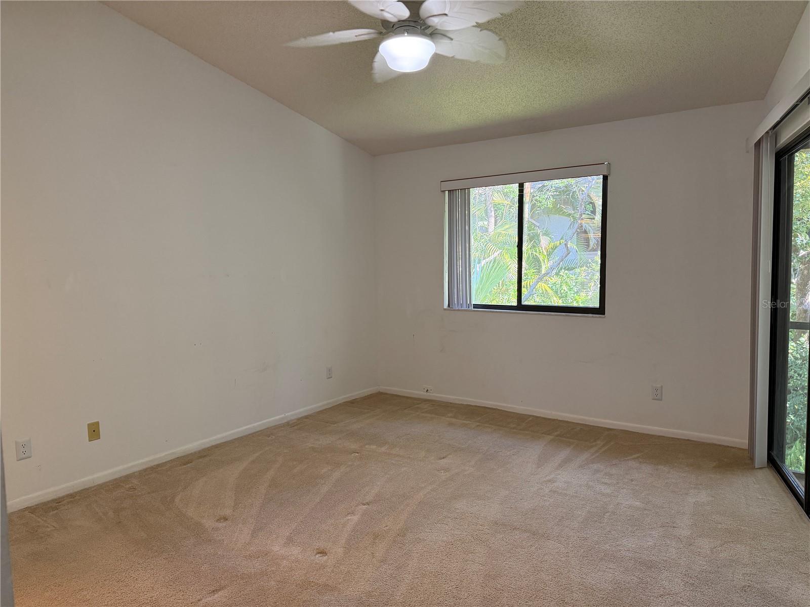 WHISPERING WOODS - Residential