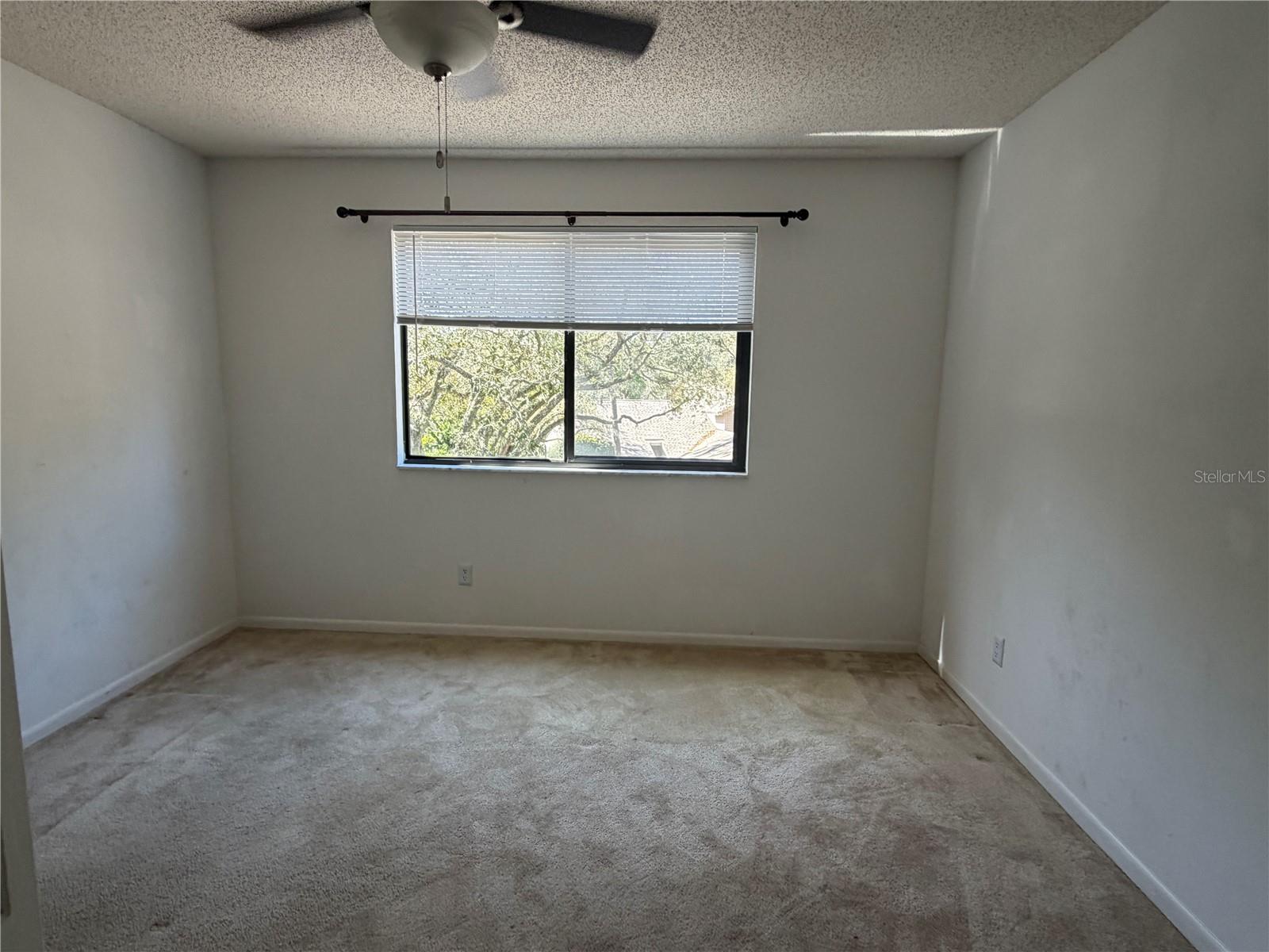 WHISPERING WOODS - Residential