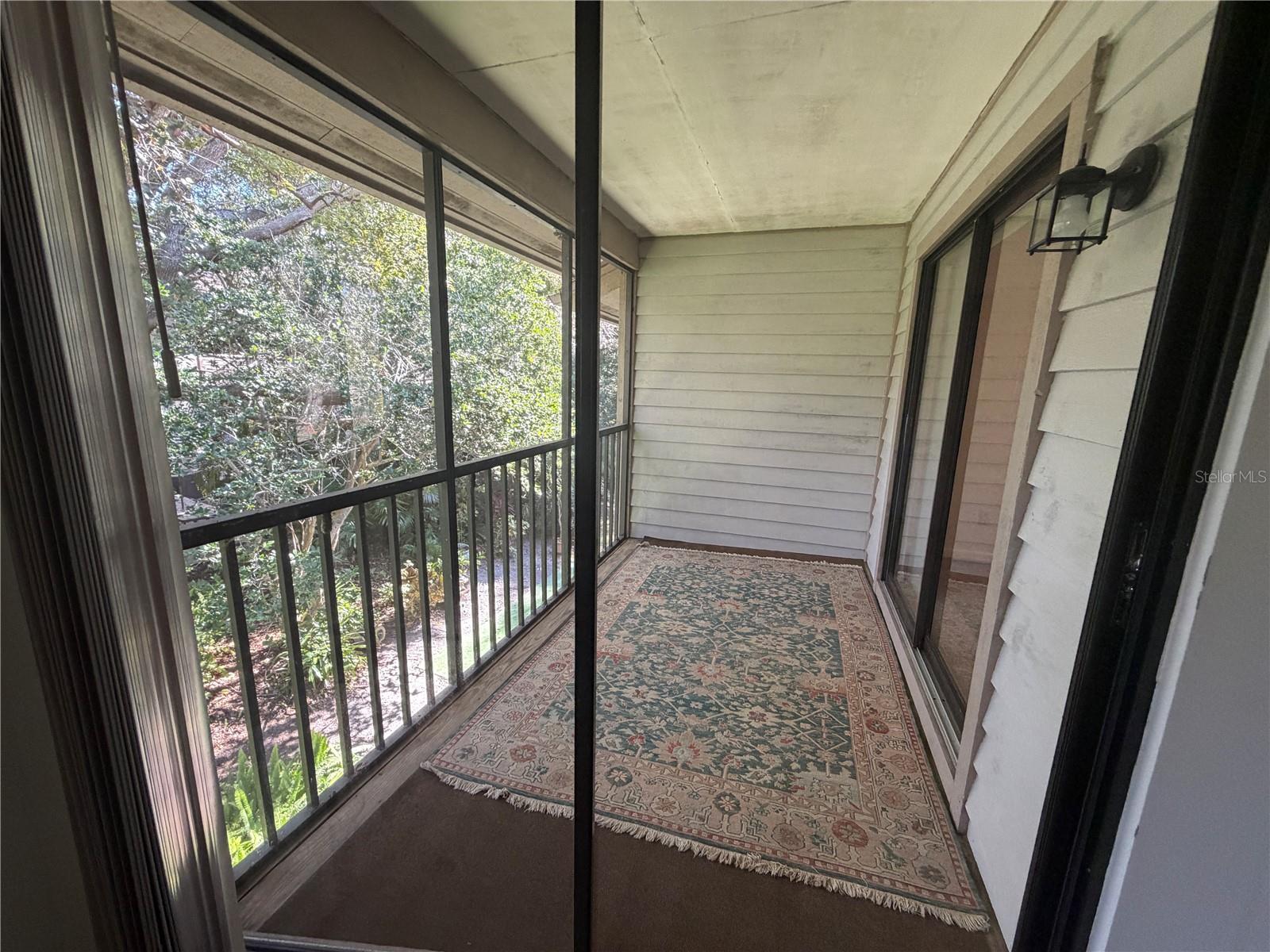 WHISPERING WOODS - Residential