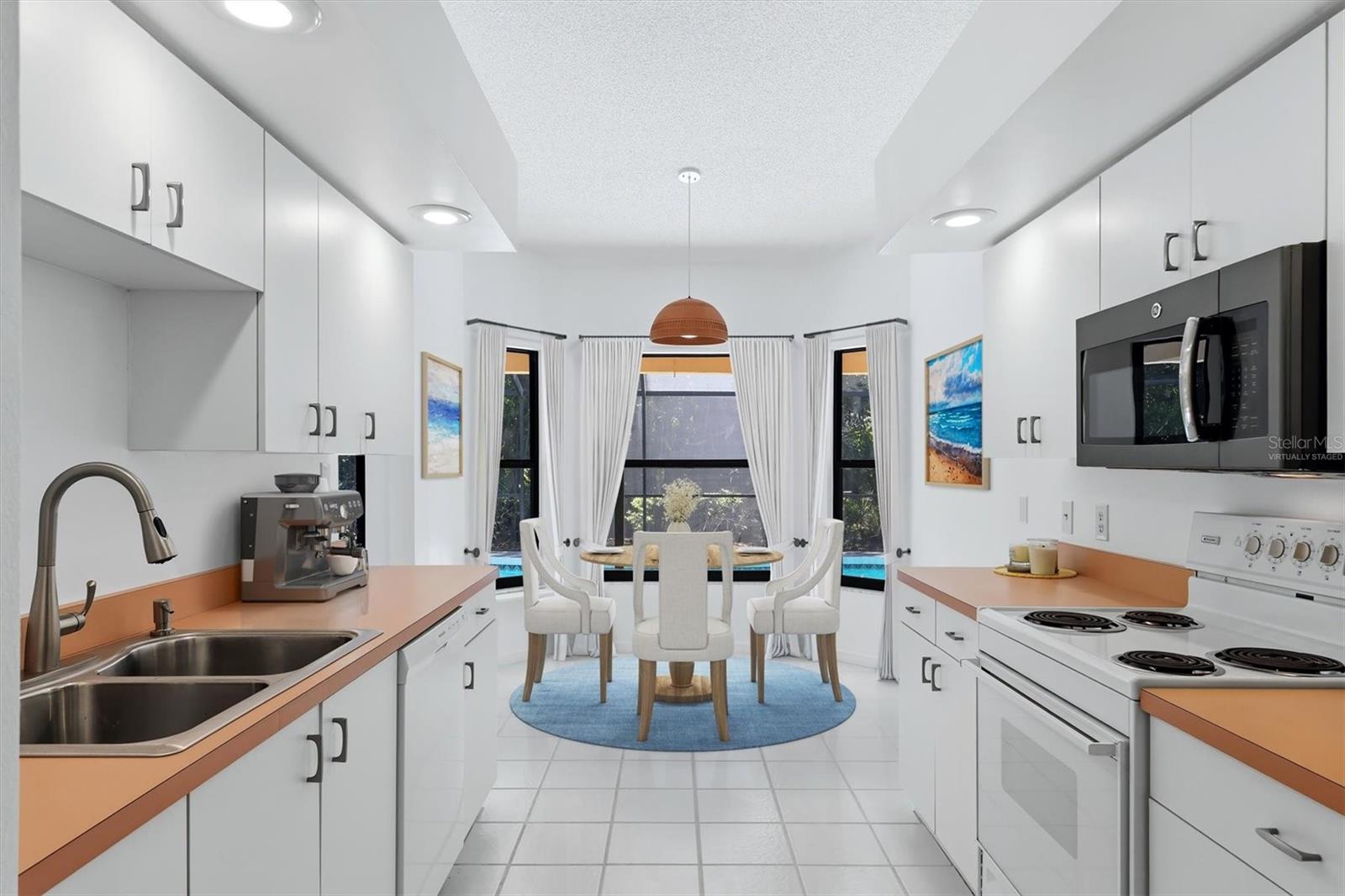 DEL SOL VILLAGE AT LONGWOOD RUN PH 02 - Residential