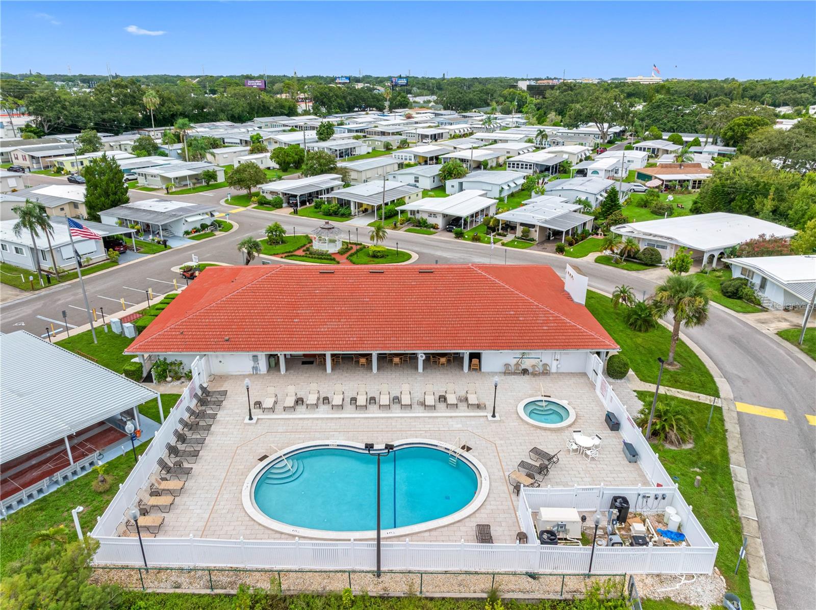 29250 US HIGHWAY 19 N 578