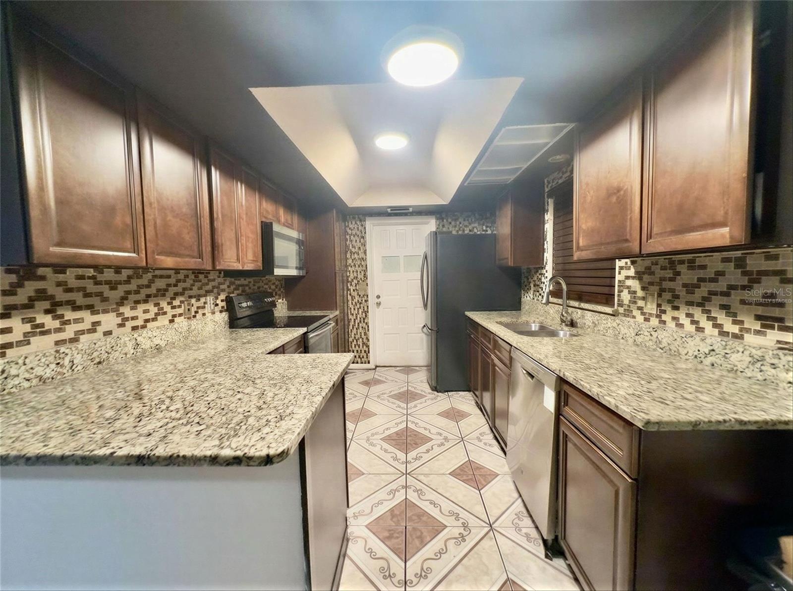 LONESOME PINES UNIT 02 - Residential