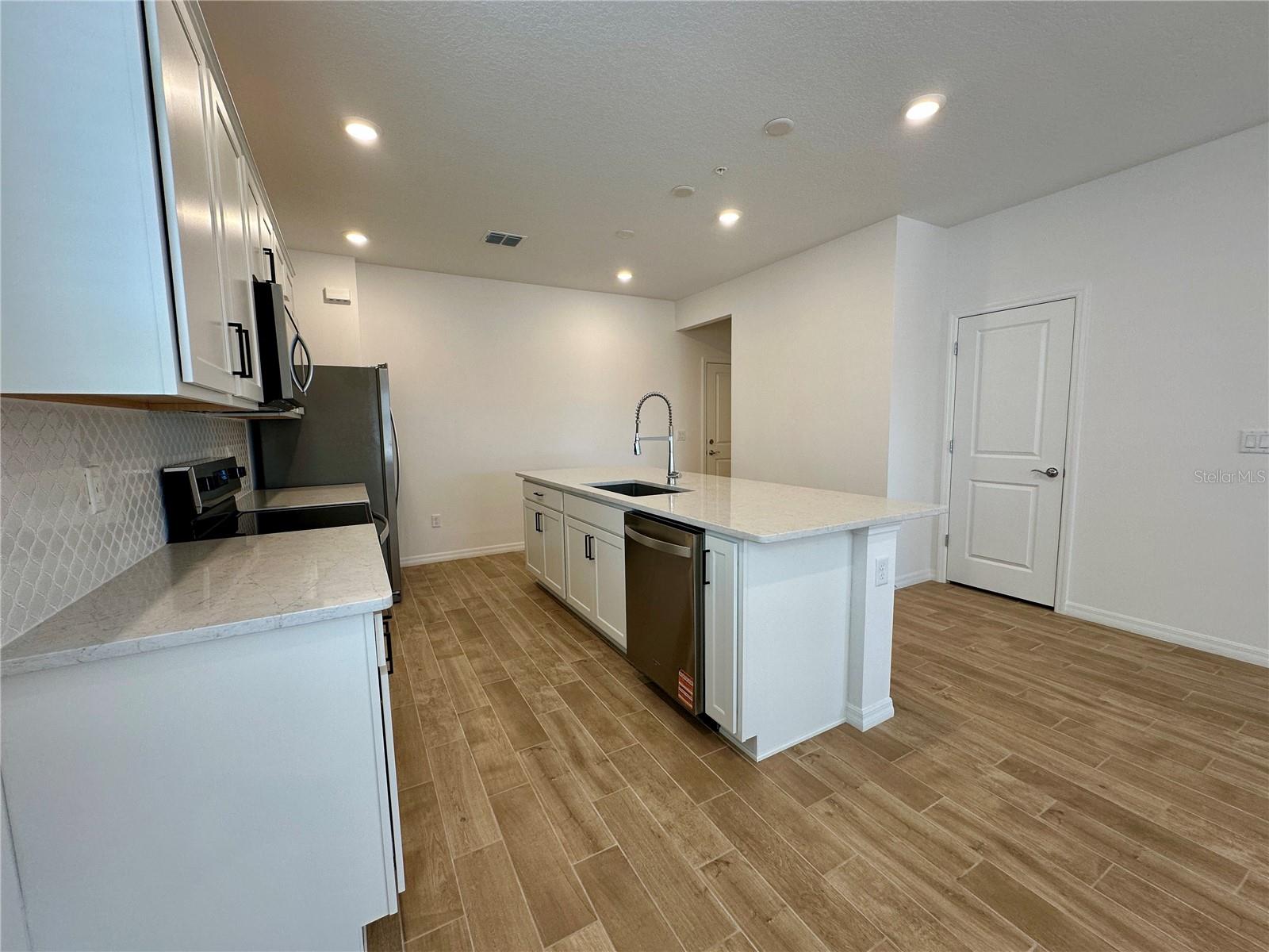 THE COVE AT NONA SOUND - Residential Lease