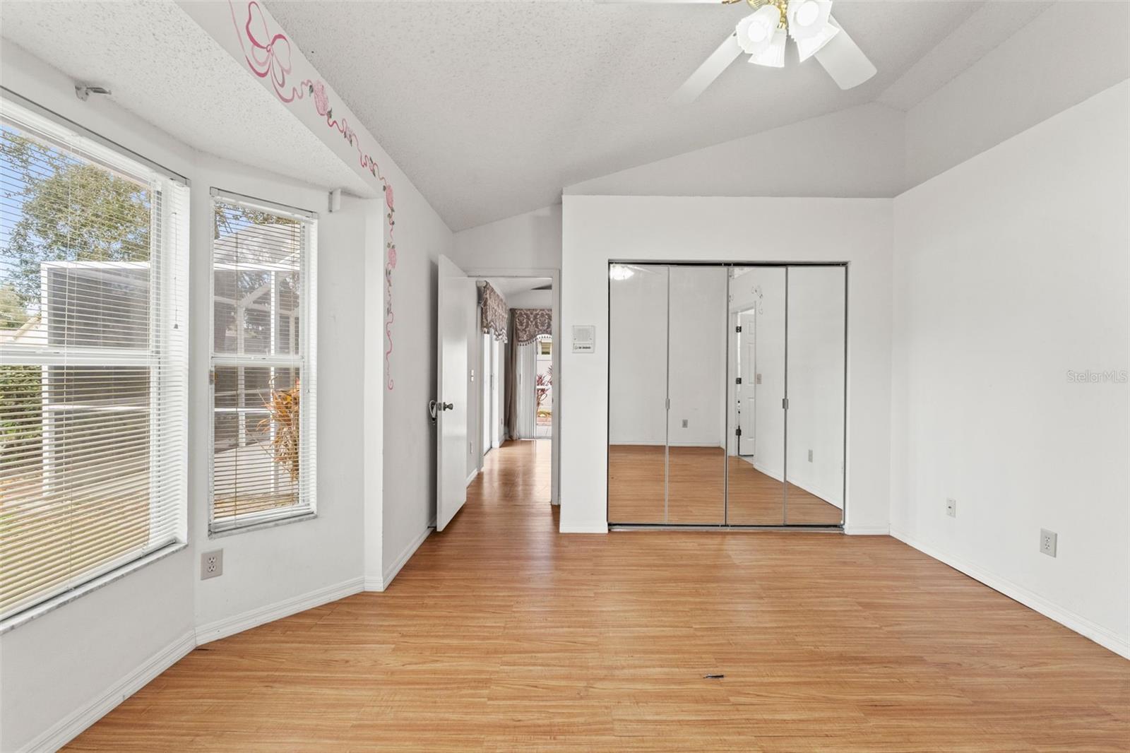 FAWN RIDGE VILLAGE E UN 1 - Residential