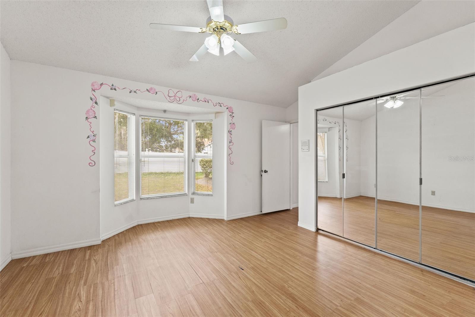 FAWN RIDGE VILLAGE E UN 1 - Residential