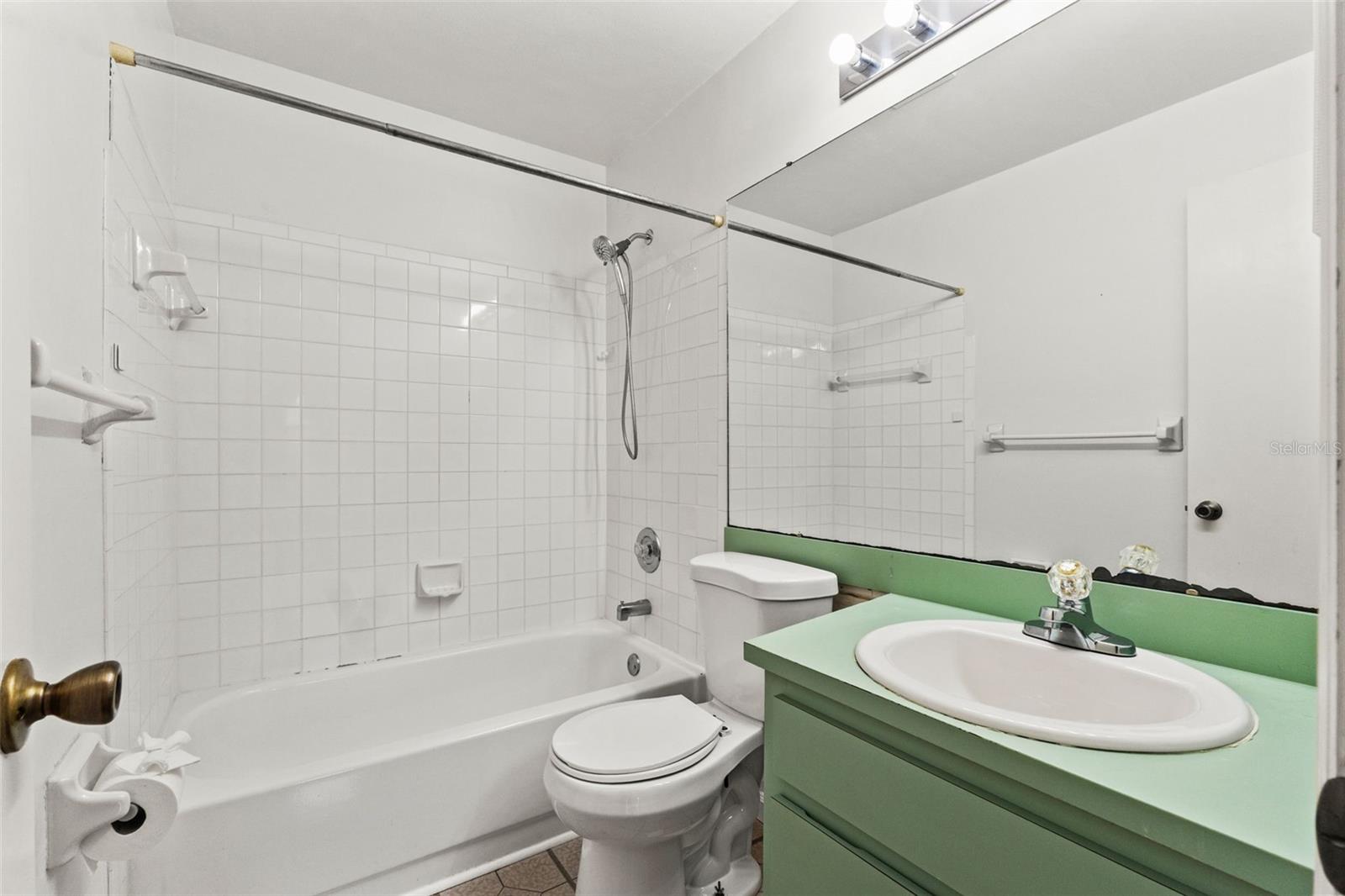 FAWN RIDGE VILLAGE E UN 1 - Residential