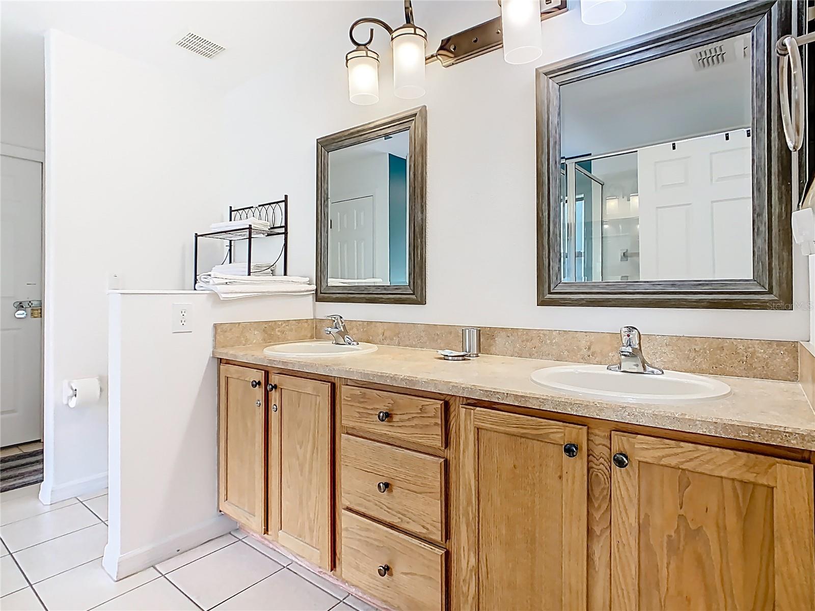 AVIANA PH 01 - Residential