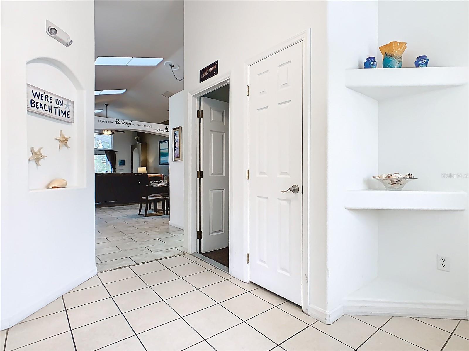 AVIANA PH 01 - Residential