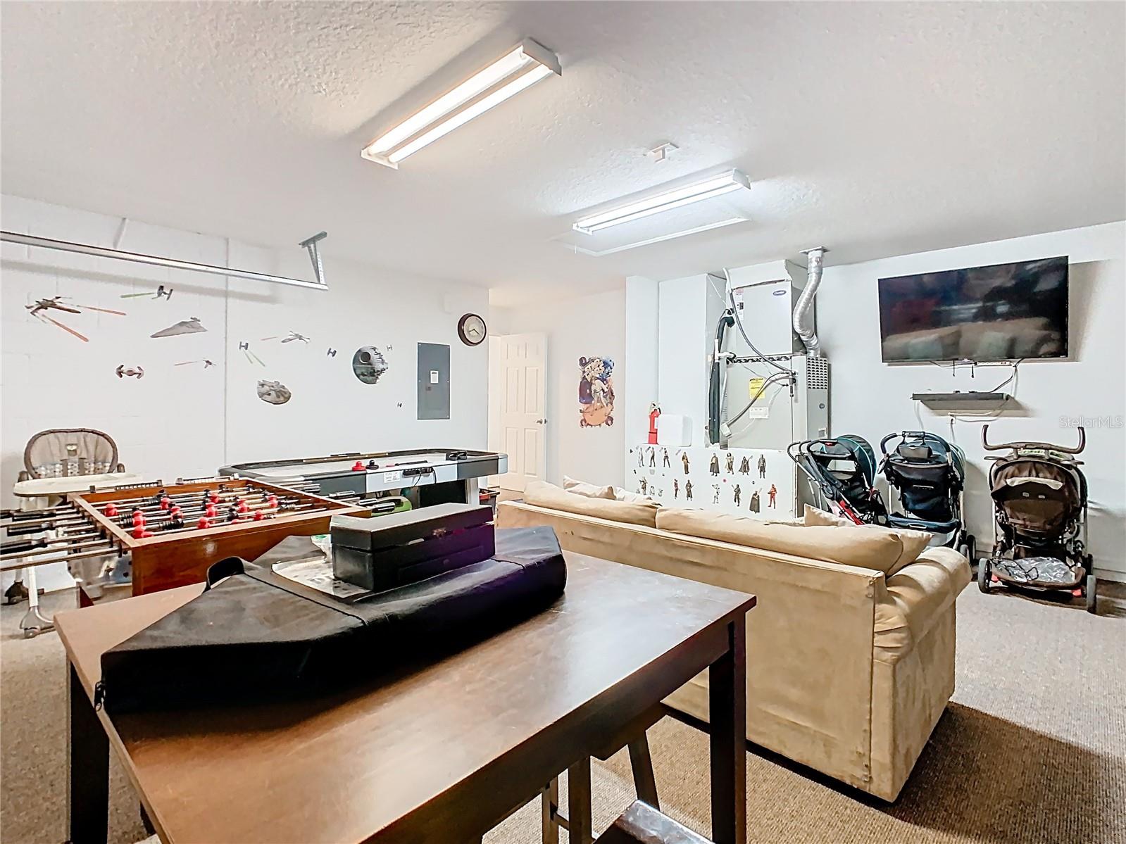 AVIANA PH 01 - Residential