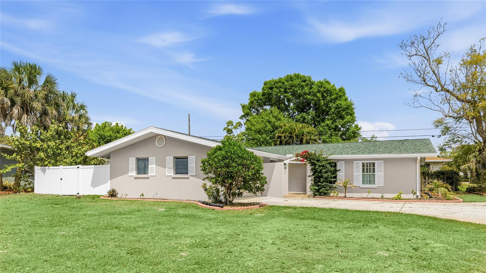 SOUTH GATE - Residential