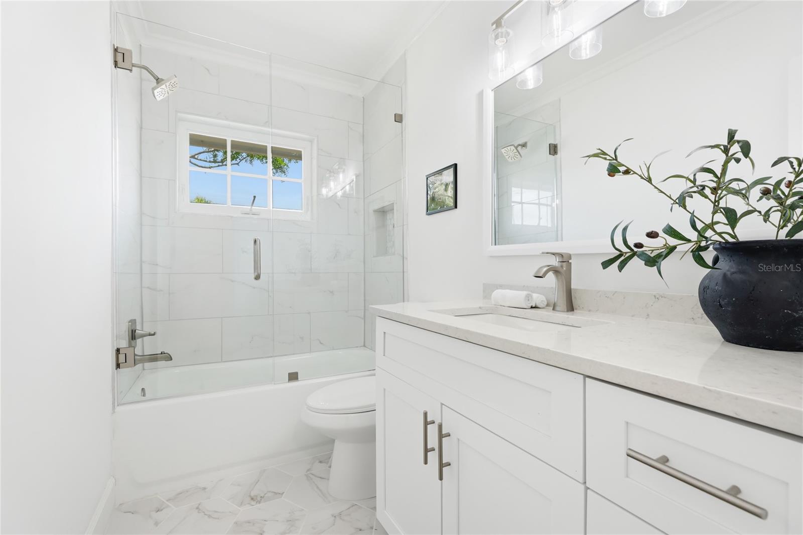 SOUTH GATE - Residential