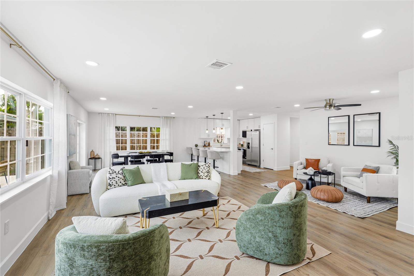 SOUTH GATE - Residential