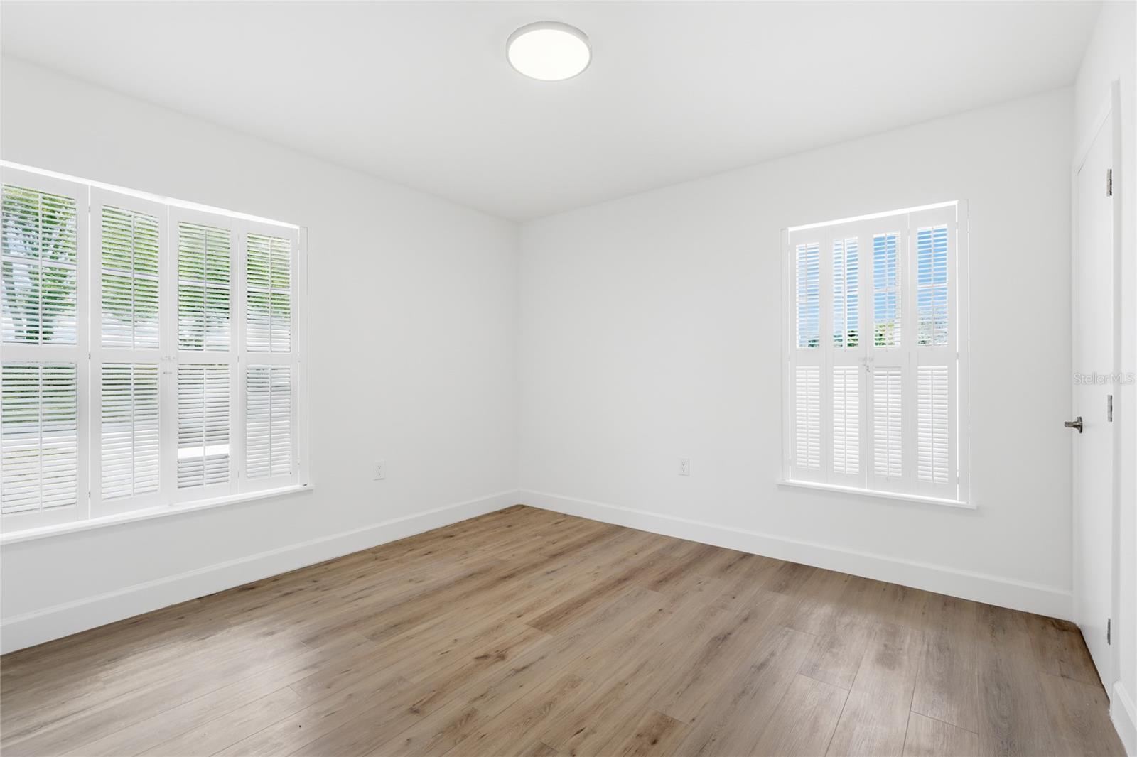 SOUTH GATE - Residential