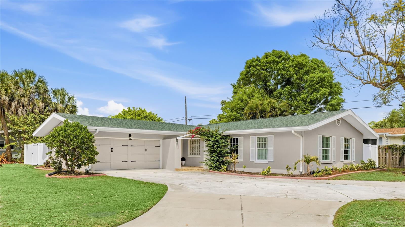 SOUTH GATE - Residential