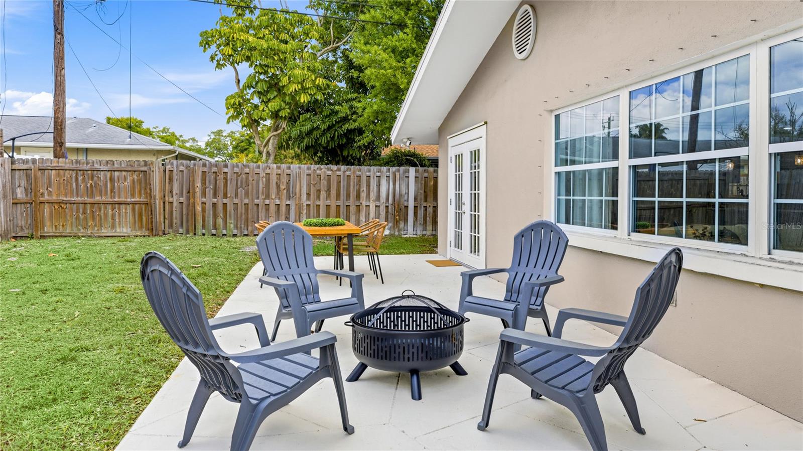 SOUTH GATE - Residential