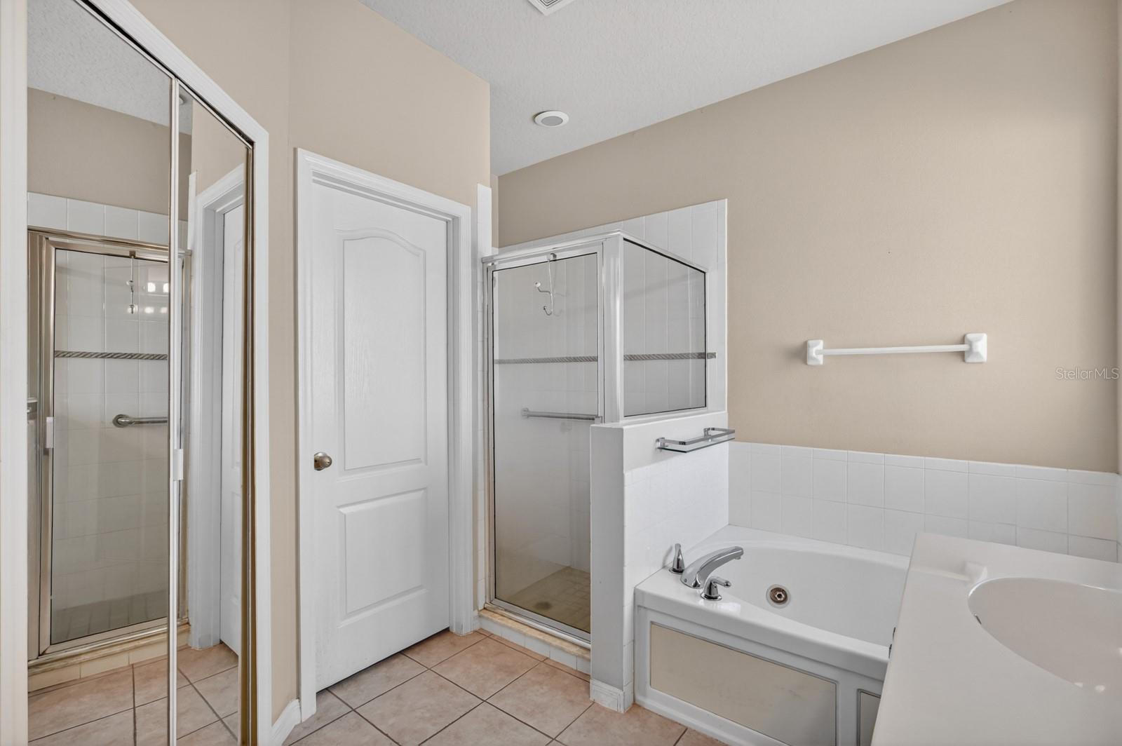 VINEYARDS PH 04 - Residential