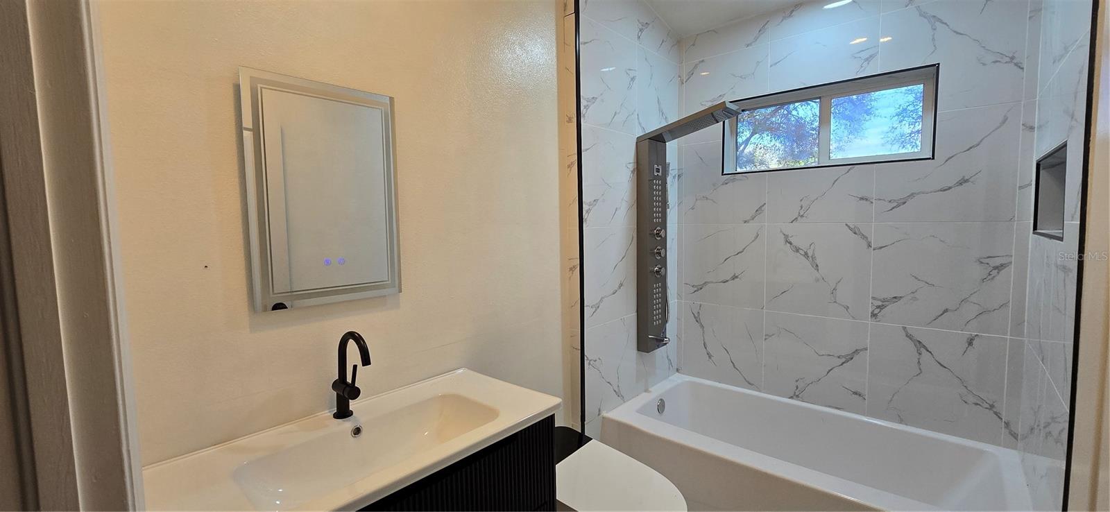 LUMSDEN POINTE PHASE 1 LOT 9 BLOCK E - Residential