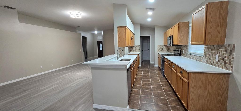 Photo of 1810 Greystone Heights Drive, Valrico, FL 33594 (MLS # TB8488555)