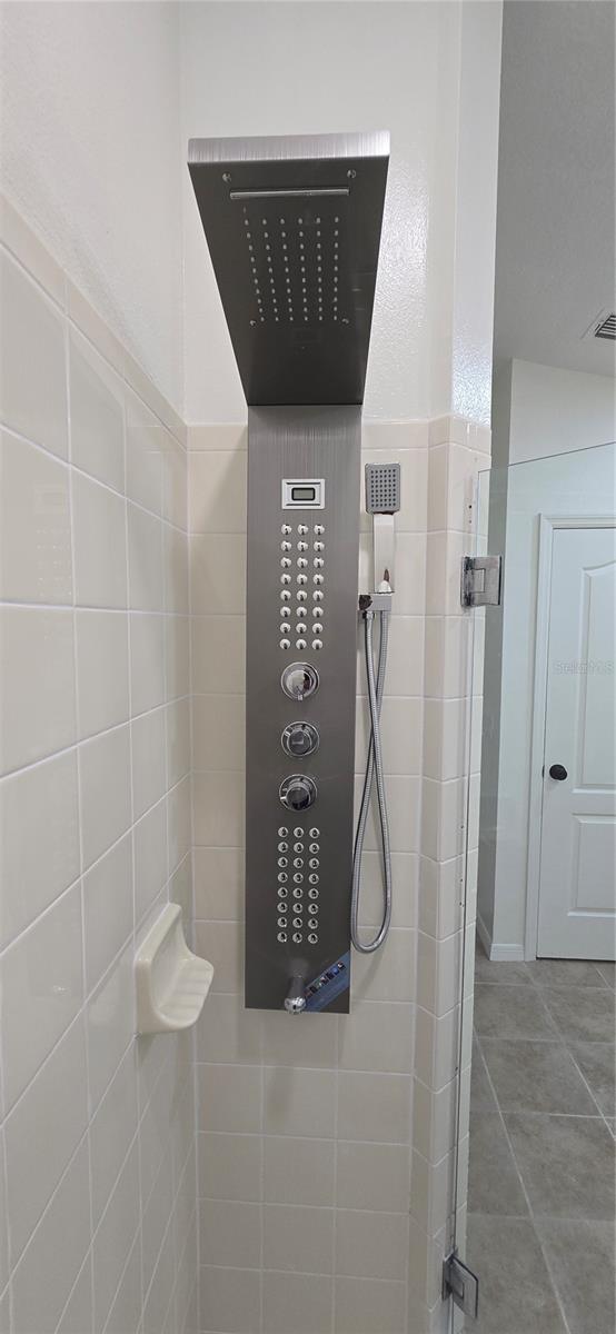 LUMSDEN POINTE PHASE 1 LOT 9 BLOCK E - Residential