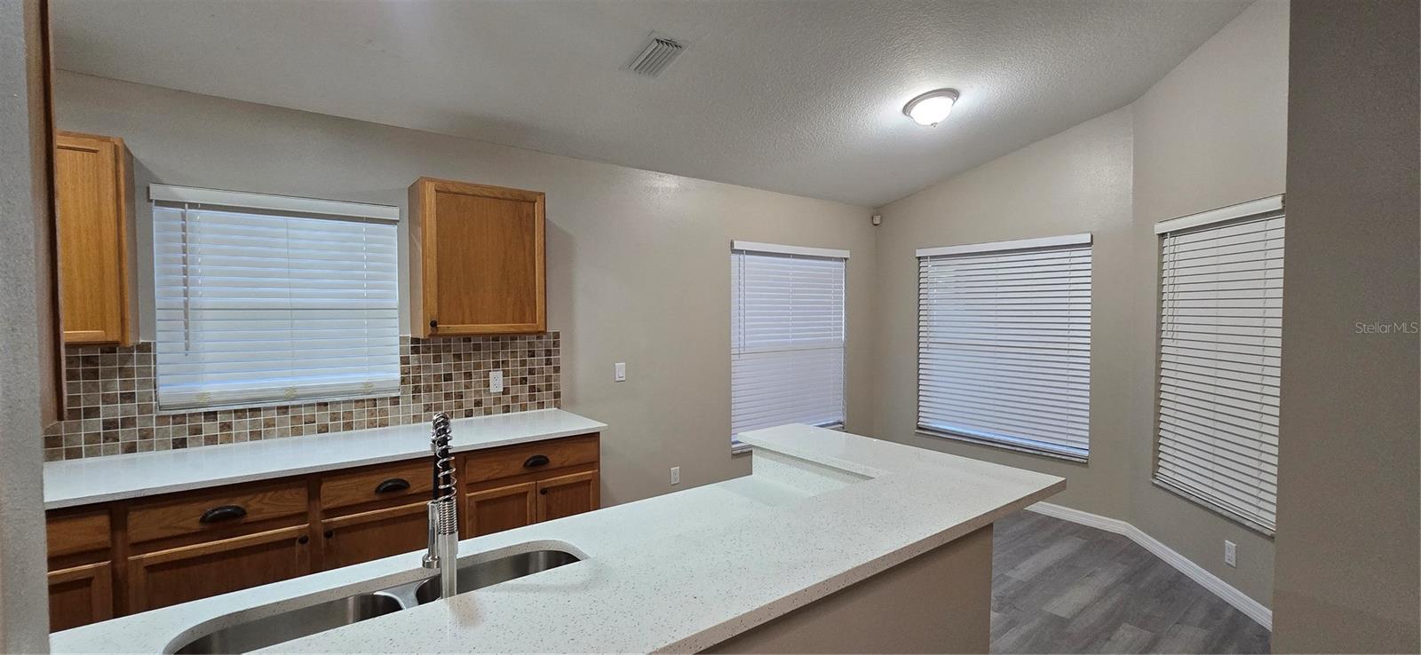 LUMSDEN POINTE PHASE 1 LOT 9 BLOCK E - Residential