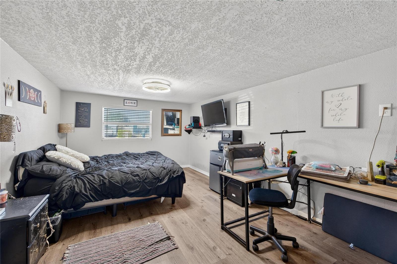 HILLTOP GROVE SUB - Residential