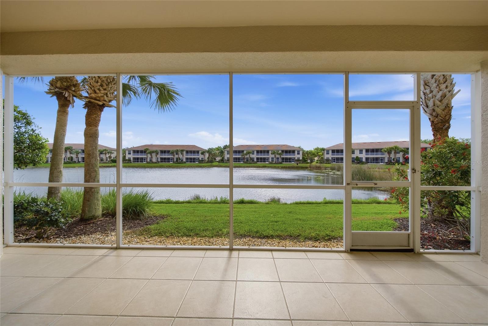 ARIELLE ON PALMER RANCH SEC 1 - Residential