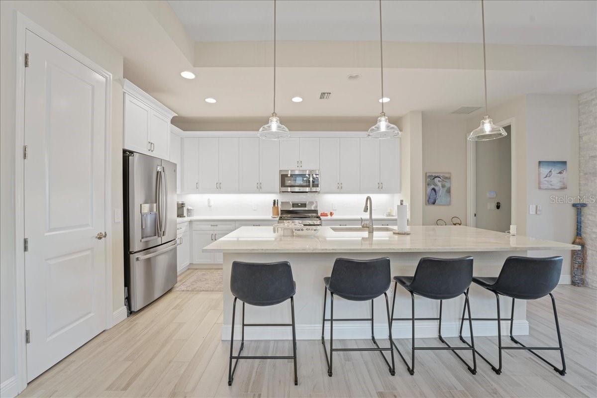 LAKEHOUSE COVE/WATERSIDE PH 4 - Residential