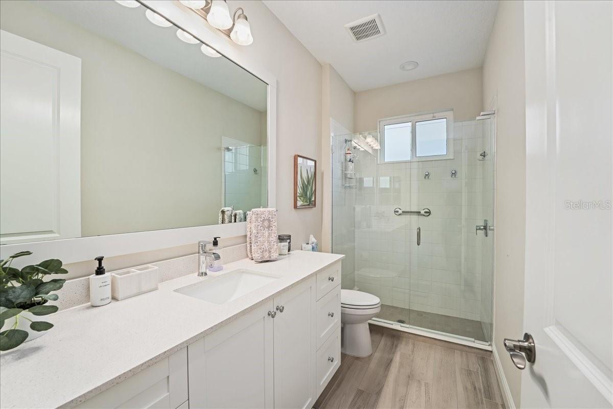 LAKEHOUSE COVE/WATERSIDE PH 4 - Residential