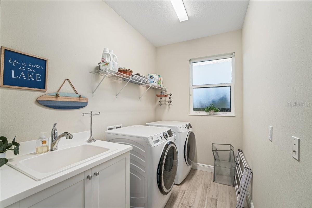 LAKEHOUSE COVE/WATERSIDE PH 4 - Residential