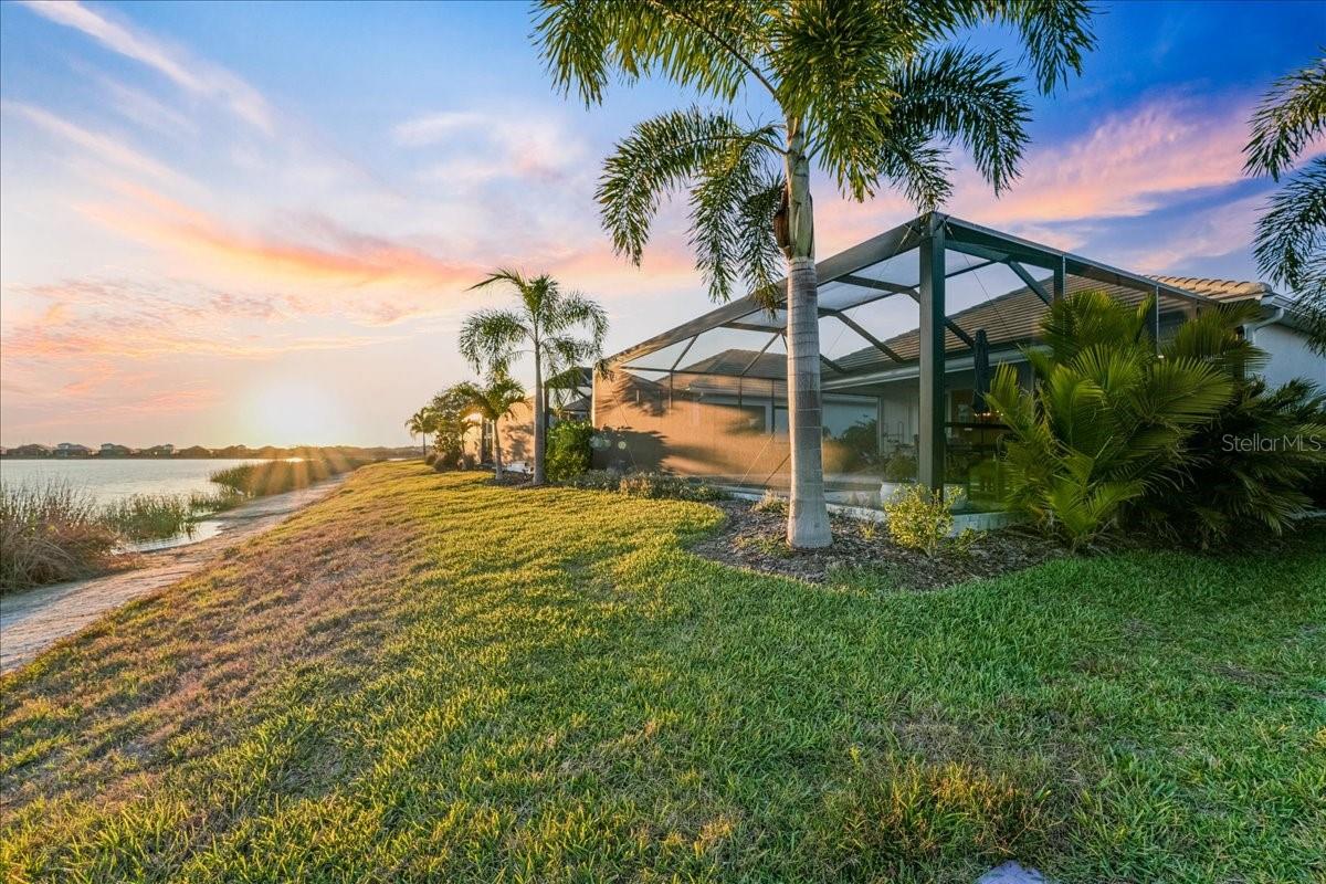 LAKEHOUSE COVE/WATERSIDE PH 4 - Residential