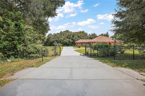 A home in DUNNELLON