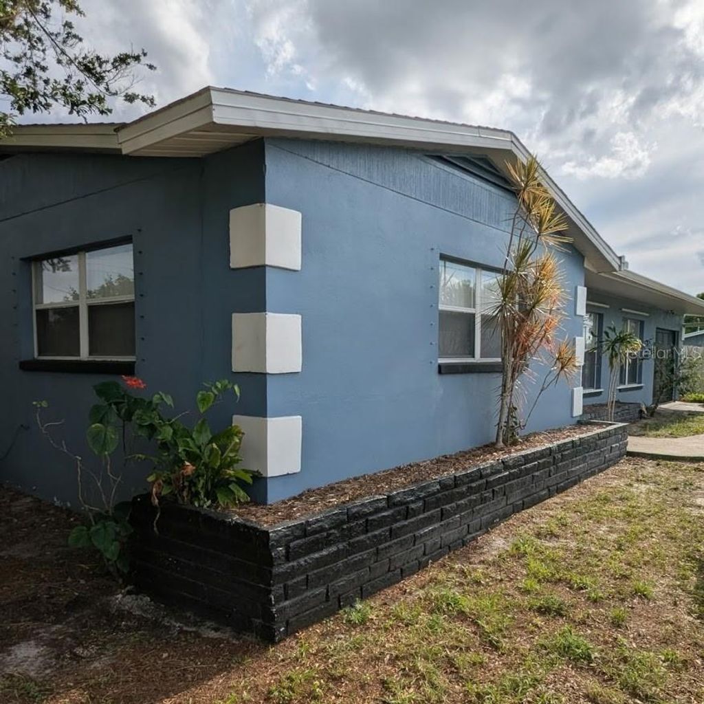Photo of 27185 Whitman Avenue, Punta Gorda, FL 33983 (MLS # C7525771)