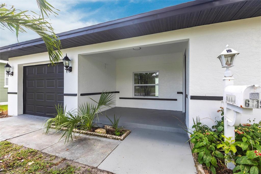 Photo of 6119 19th Avenue N, St Petersburg, FL 33710 (MLS # A4660804)