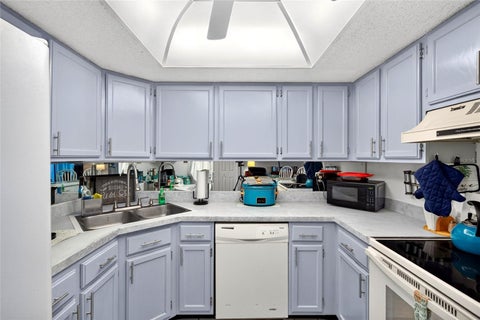 Tiny photo for 508 Bahia Circle #A, Ocala, FL 34472 (MLS # OM732478)