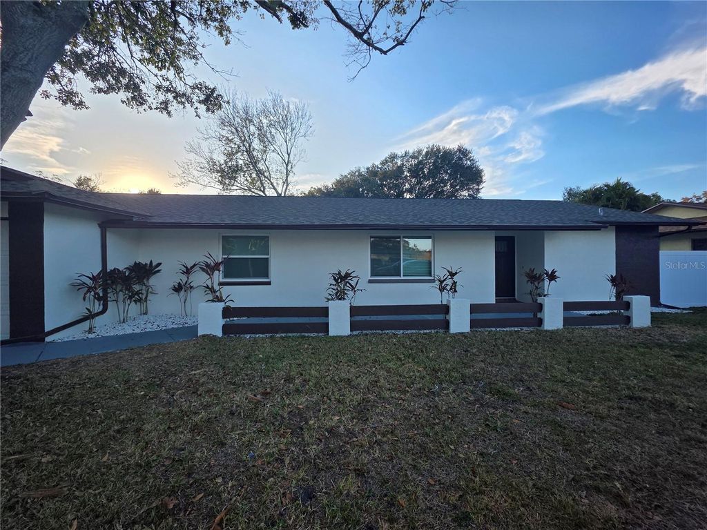 Photo of 1689 Monterey Drive, Clearwater, FL 33756 (MLS # TB8459081)